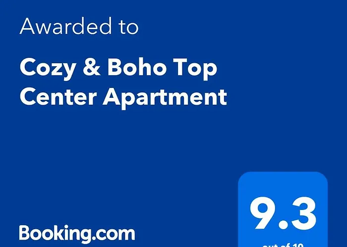Cozy & Boho Top Center Apartment